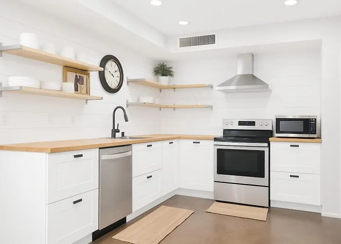 Oldtown, Splash Pad & Park, Camelback Mountain Trails, Desert Chic Retreat Scottsdale