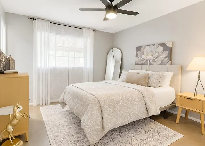Oldtown, Splash Pad & Park, Camelback Mountain Trails, Desert Chic Retreat Scottsdale